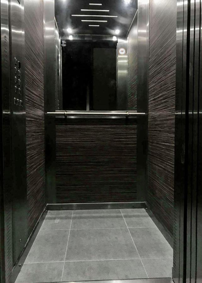 F10 Room 3, Private Room Two Single Beds Shared Bathroom In Shared Flat Msida Exterior foto